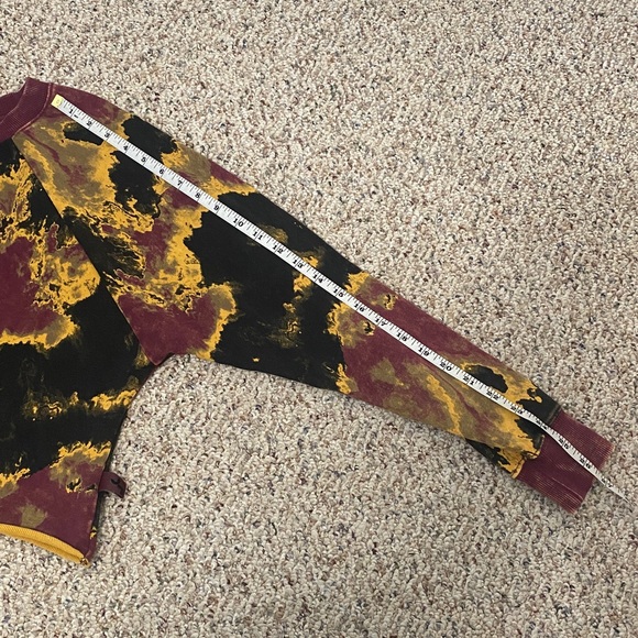 JoyLab Multicolor Tie-Dye Crop Top - Picture 8 of 8